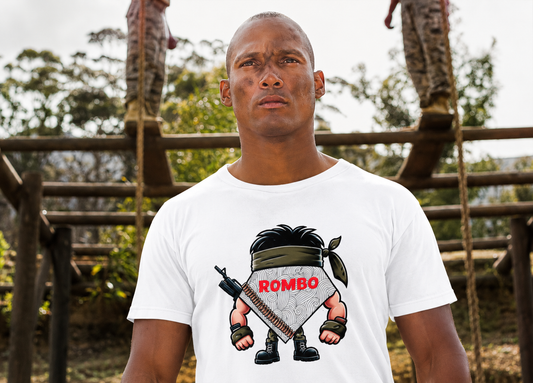 Camiseta blanca ROMBO con diseño divertido de soldado militar caricatura
