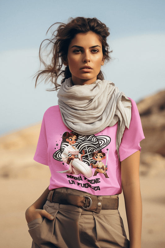 Camiseta Mama Tiene la Fuerza mockup1