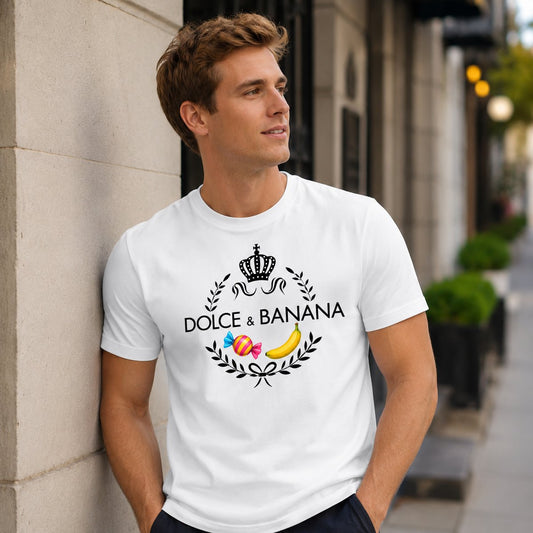 Hombre con camiseta Dolce & Banana, parodia de Dolce & Gabbana - Starway to Helen
