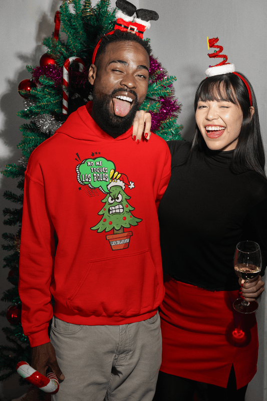 Sudadera Navidad divertida
Humor navideño ropa
Sudadera árbol enfadado
StarWayToHelen diseño original
Ropa de Navidad graciosa