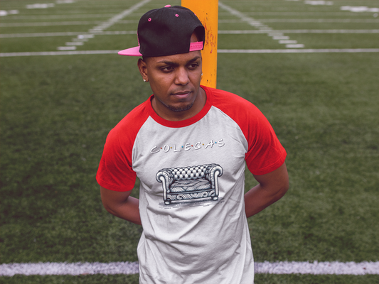 Camiseta "Colegas" - Para los Verdaderos Fans de la Amistad y el Sofá Más Famoso ☕️🛋️