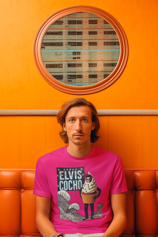 Camiseta "Elvis Cocho" - Humor y Estilo para Fans del Rock & los Cupcakes 🎤🧁