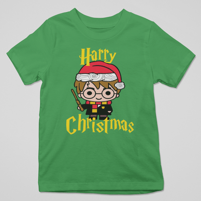 ✨ Camiseta "Harry Christmas" 🎄 - ¡Navidad con un toque de magia! 🧙‍♂️ con diseño divertido en verde.