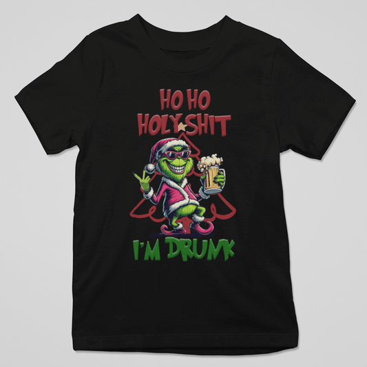 La camiseta perfecta para sobrevivir a cenas de empresa, comidas familiares y fiestas navideñas 🍻🎄
Humor absurdo, estilo navideño y vibes de “hoy se lía”.
