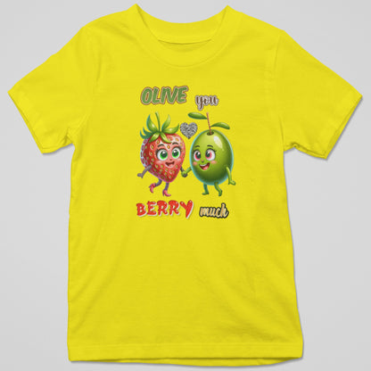 Camiseta Olive You Berry Much con diseño oliva y arándanos, humor gastronómico original