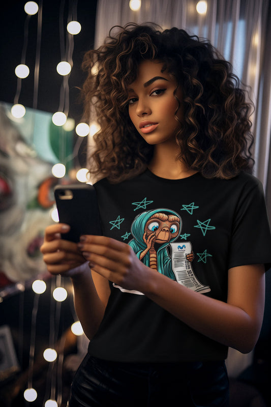Camiseta ET Revisando la Factura del Telefono Divertida