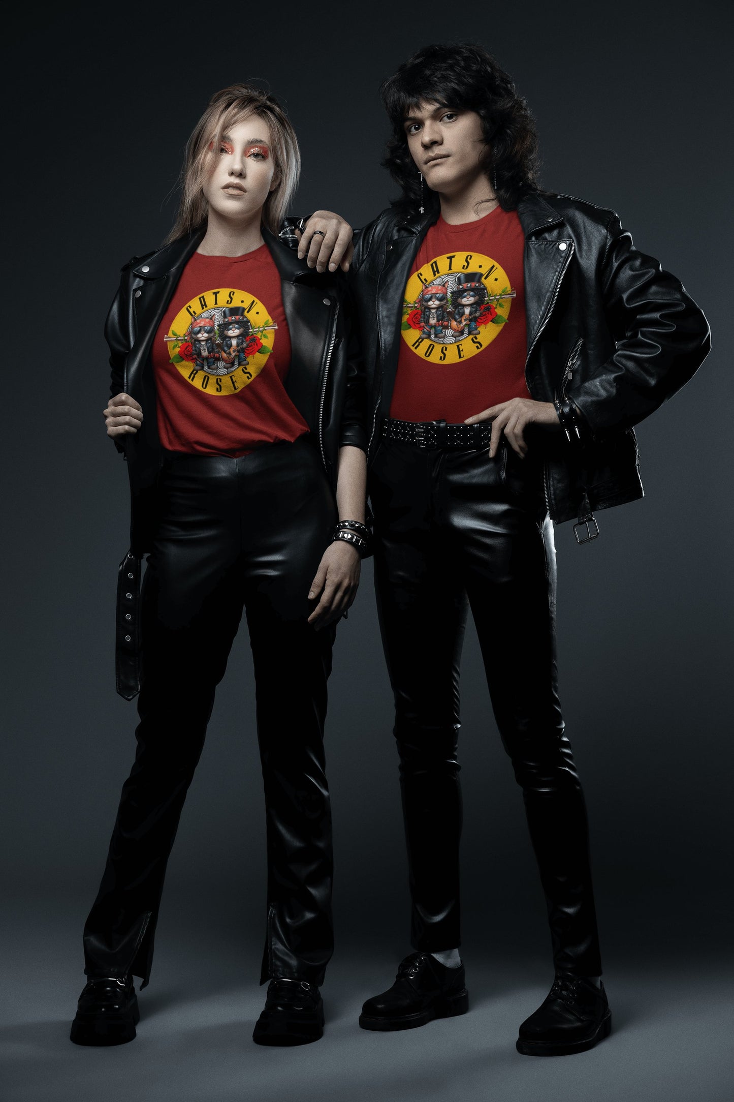 Pareja con camiseta Cats N Roses, parodia de Guns N Roses - Starway to Helen