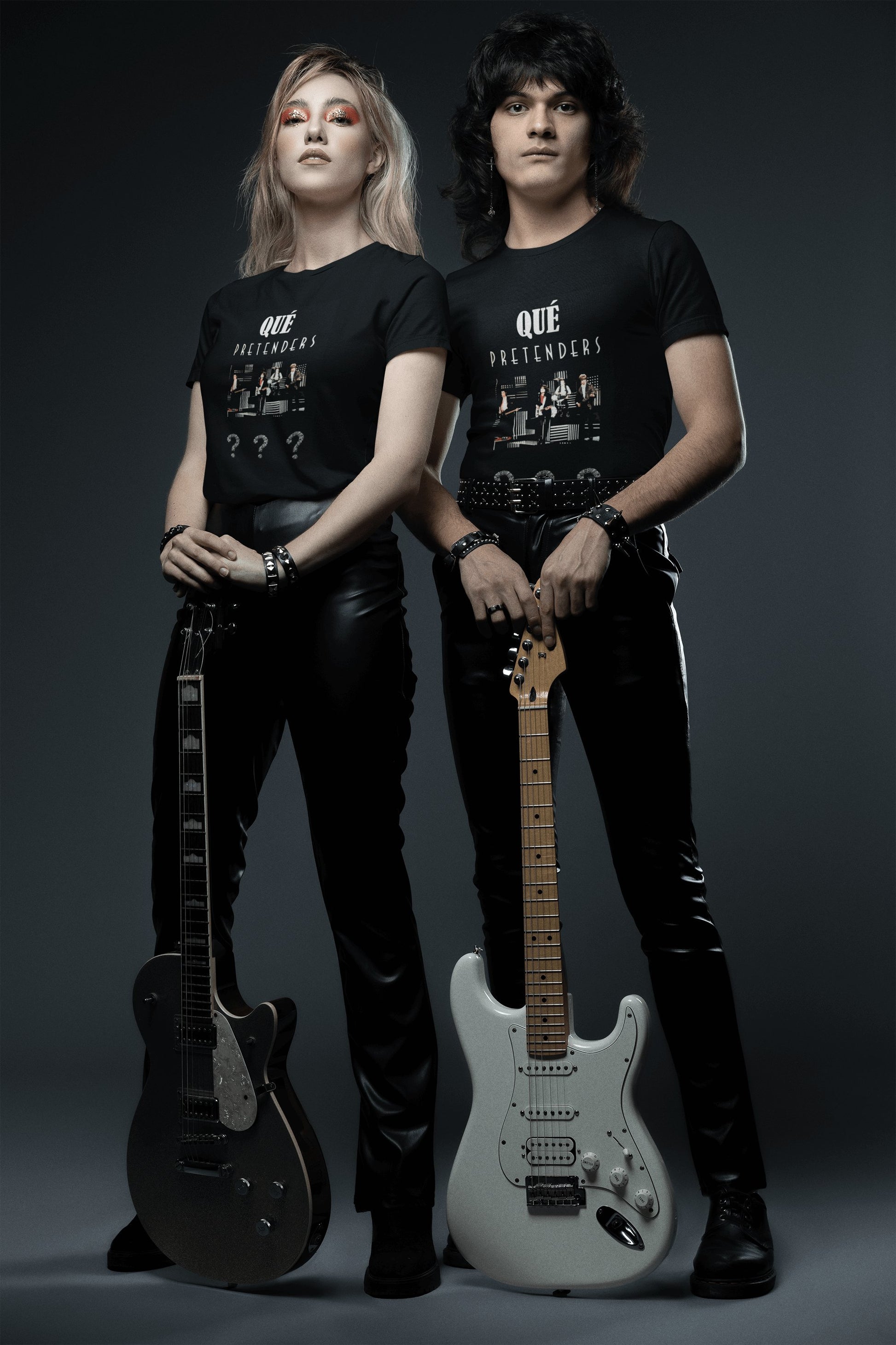 Pareja con camiseta Qué Pretenders, banda The Pretenders - Starway to Helen