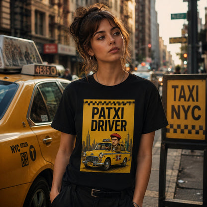 Mujer con camiseta negra Patxi Driver, parodia de Taxi Driver