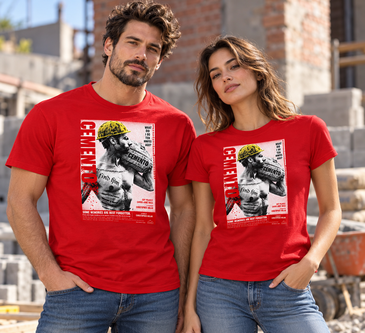 Pareja con camisetas rojas Cemento, parodia friki de Memento, en una obra de construcción - Starway to Helen