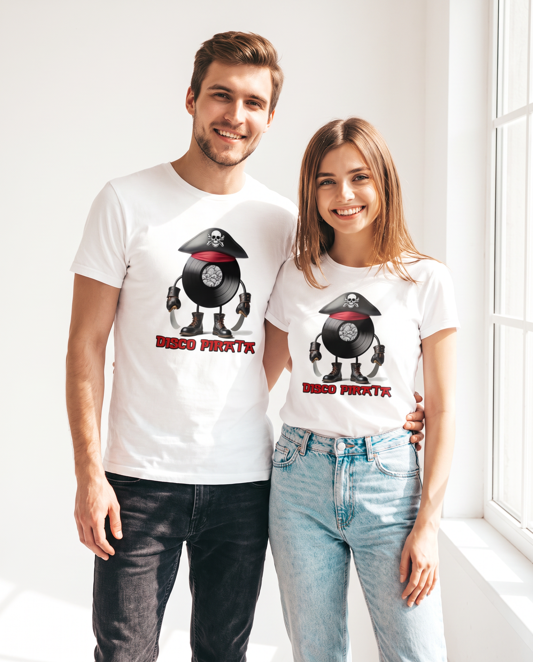 Pareja con camiseta Disco Pirata, diseño pirata y vinilo - Starway to Helen