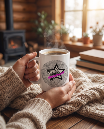 Manos sosteniendo taza SuperHermana con café - Starway to Helen