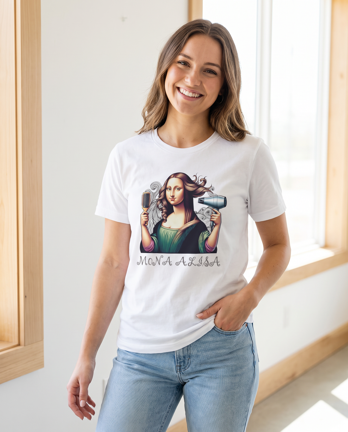 Mujer con camiseta Mona Alisa, parodia de la Mona Lisa de Da Vinci - Starway to Helen