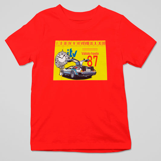 Camiseta ITV DeLorean parodia Regreso al Futuro con ITV, diseño humor coches y ciencia ficción