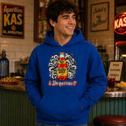 Modelo con sudadera Bitter Kas, refresco Kas - Starway to Helen
