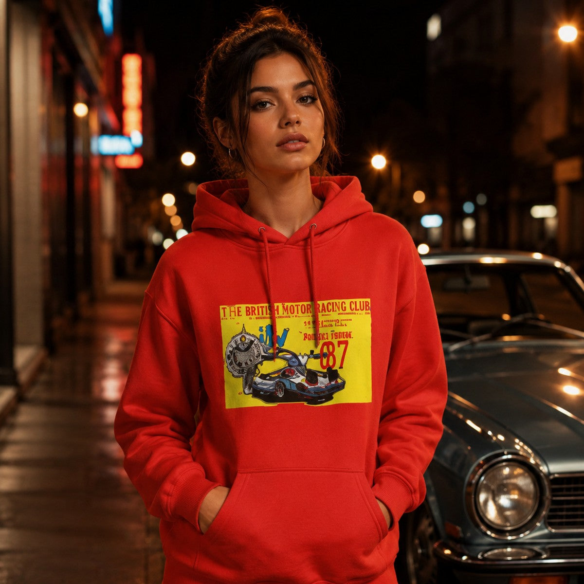 Chica con sudadera ITV DeLorean roja, parodia de Regreso al Futuro - Starway to Helen