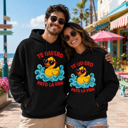Pareja con sudadera Te Quiero Pato la Vida negra, regalo San Valentín - Starway to Helen