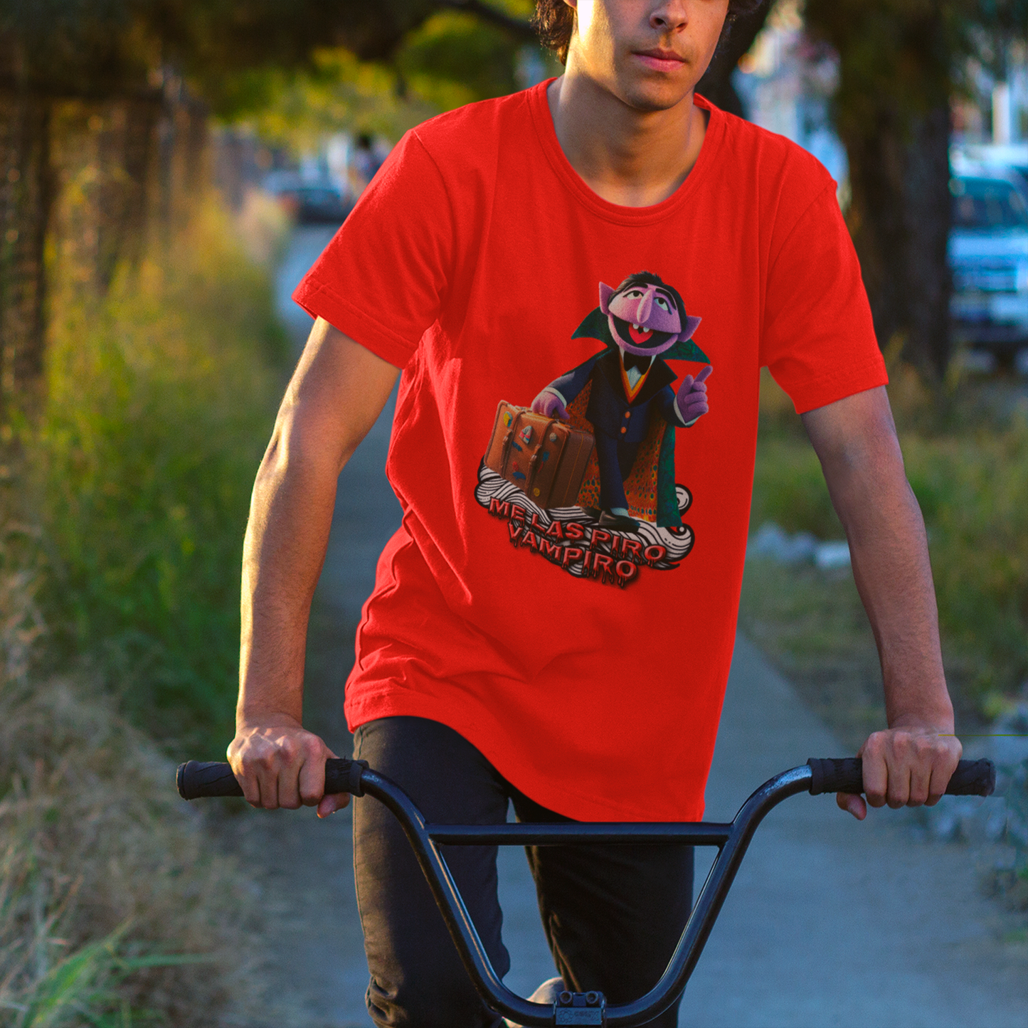 Camiseta "Me Las Piro, Vampiro": ¡El Humor Vampírico Está de Moda!